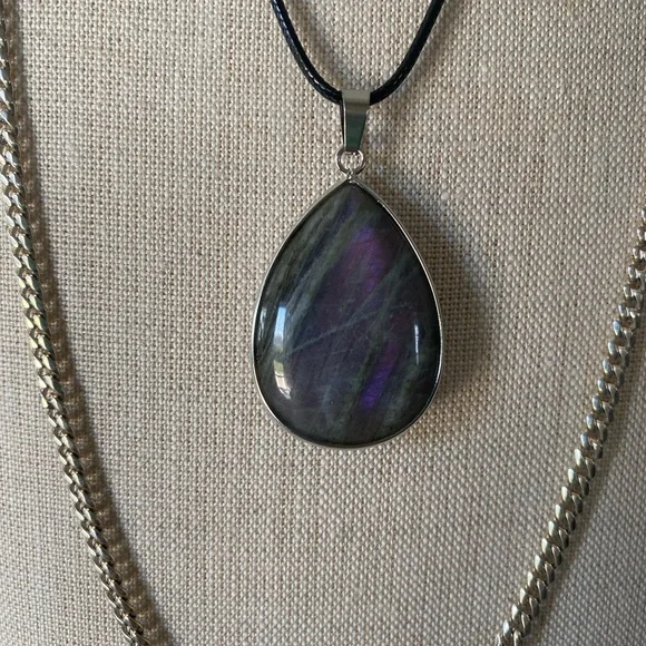 Purple Labradorite Teardrop Pendant - Picture 8 of 8